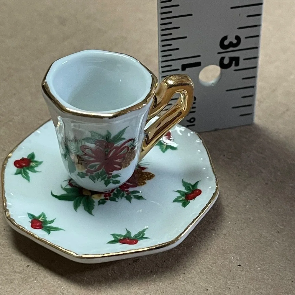 Formalities Christmas Poinsettia 10‎ Piece Mini Tea Set by Baum Brothers
